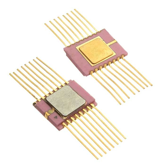 Микросхема 100ЛМ105