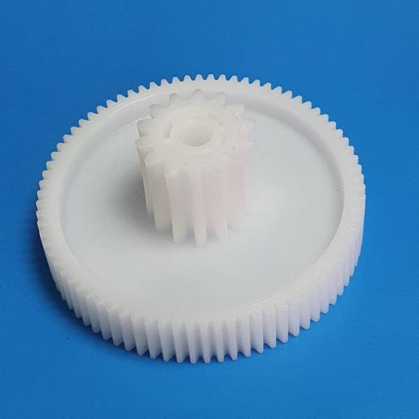 Шестерня для мясорубки Помощница, 80/27 мм