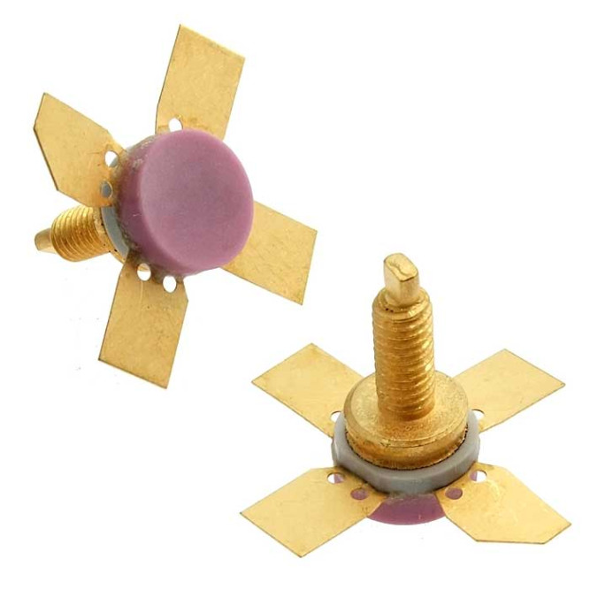 Транзистор КТ934Г