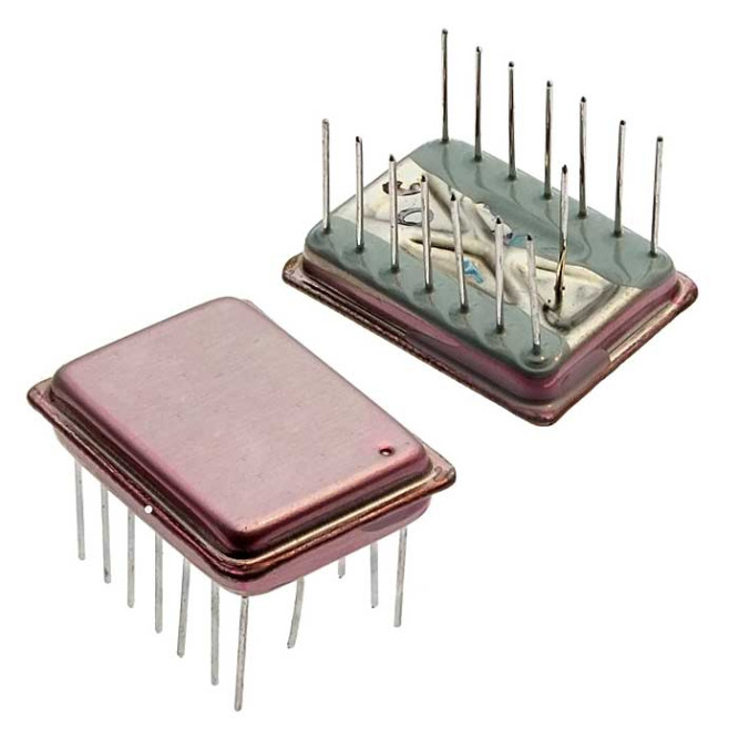 Микросхема 447УЕ1